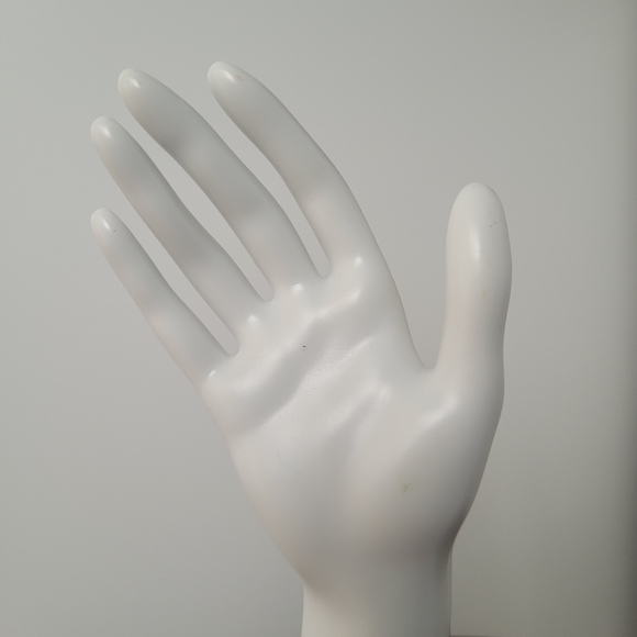 White Hand Display for Rings - Picture 5 of 8